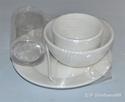 一次性水晶餐具与一次性纸质餐具对比，有什么优势？