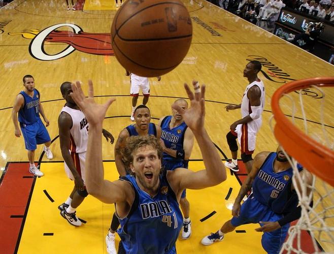 2011年6月6日NBA总决赛第三场 小牛VS热火 全场录像回放 优酷土豆在线在线观看