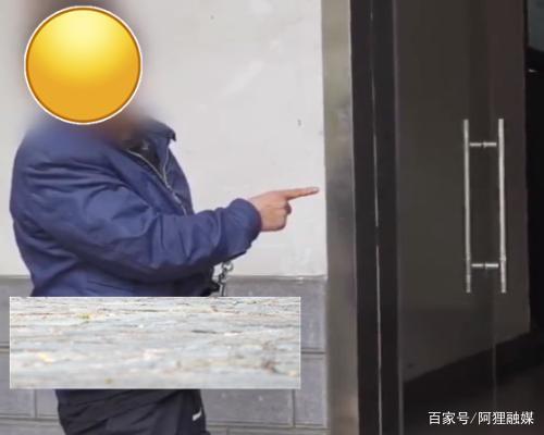 小偷爬四楼行窃被大爷拍下，该位大爷做了什么事逗笑网友？