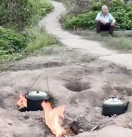 空地上冒火60年不灭的“地火村”，做饭是不是不花钱？